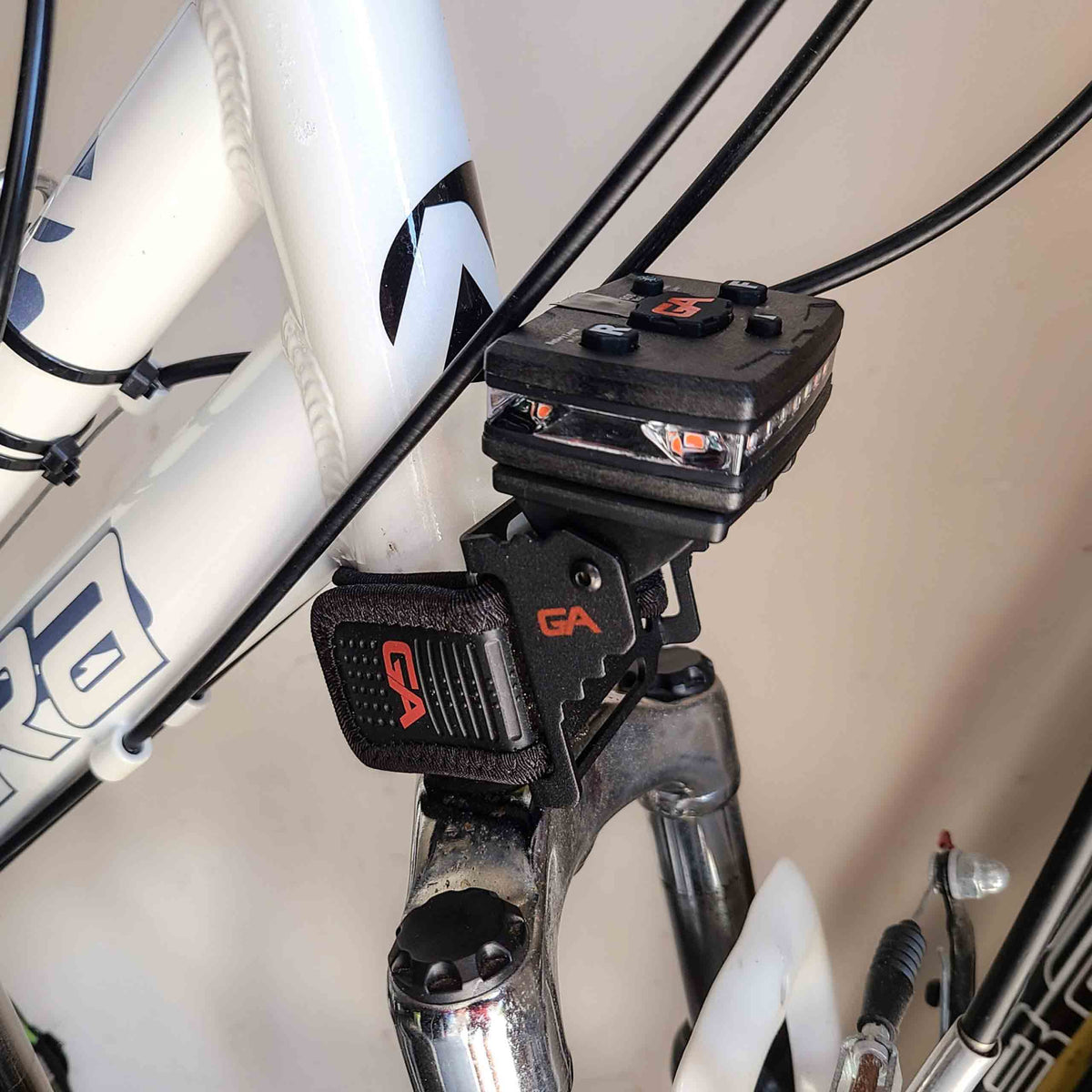 Support rotatif pour vélo ou tube